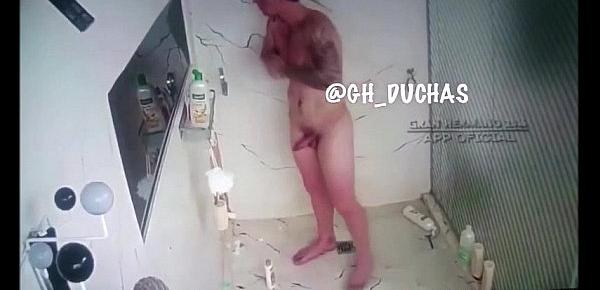  BBB Argentina Participante bateu uma no banho